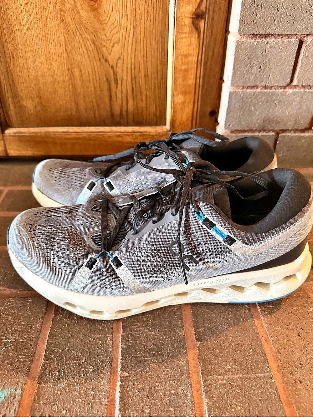 On Cloudsurfer 2 Men’s Size 13 Gray Blue Running Sneakers
